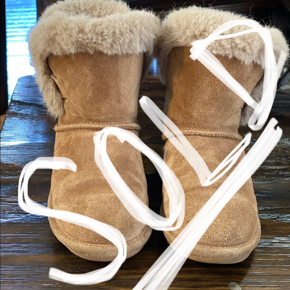 Girls BearPaw shorties size 1